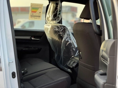 Toyota Hilux Adventure 4.0L-9