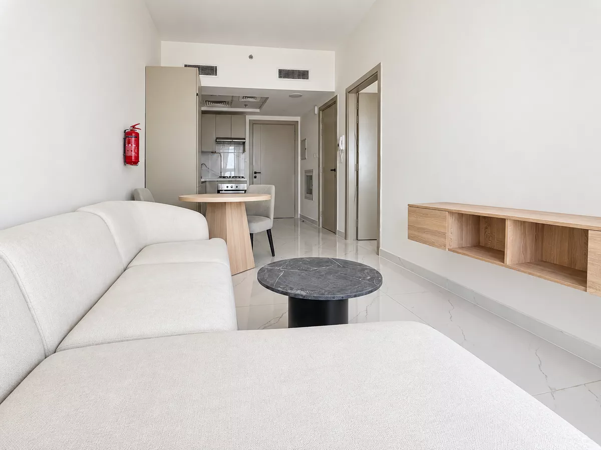 Furnished 1 BHK | Prime Location | Mid Floor-3-3