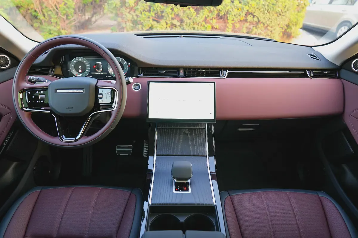 RANGE ROVER EVOQUE SE P250 DYNAMIC 2025!! FIVE YEARS WARRANTY!! THREE YEARS SERVICE CONTRACT-7-7