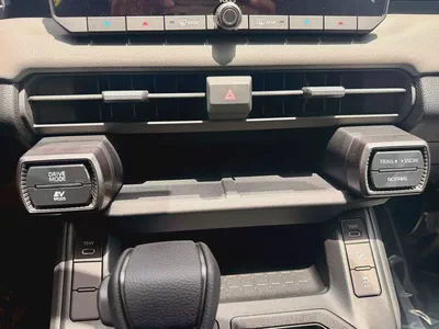 Toyota Rav 4 2.5L Hybrid 2026, GCC Specs-14
