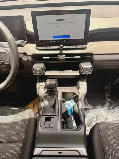 Toyota Rav 4 2.5L Hybrid 2026, GCC Specs-17