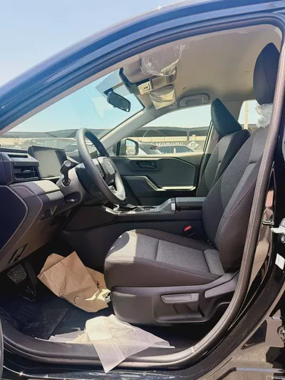 Toyota Rav 4 2.5L Hybrid 2026, GCC Specs-8
