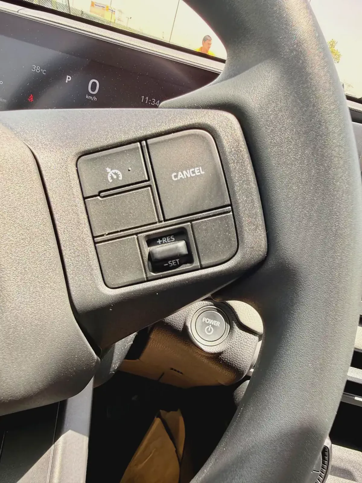 Toyota Rav 4 2.5L Hybrid 2026, GCC Specs-12-12