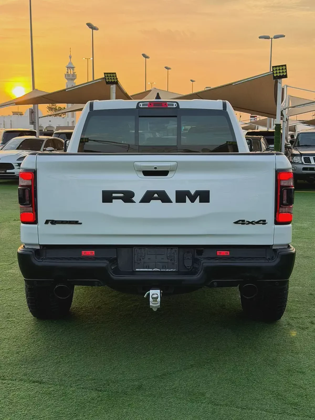 (2019) DODGE RAM //REBEL// GCC FULL OPTION -ORIGINAL PAINT--5-5