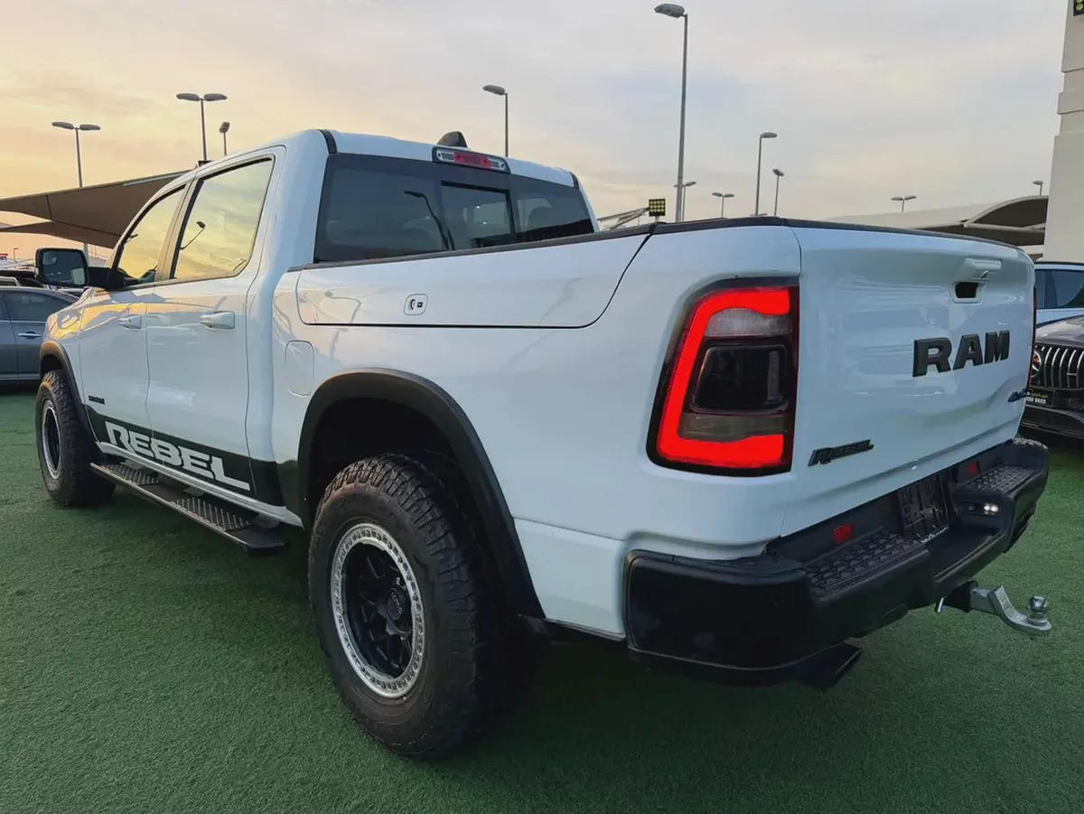 (2019) DODGE RAM //REBEL// GCC FULL OPTION -ORIGINAL PAINT--6-6