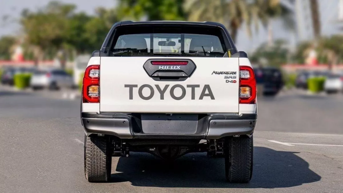 Toyota Hilux ADVENTURE TOYOTA HILUX DC ADVENTURE 2.8D AT 4X4 MY2025-5-0