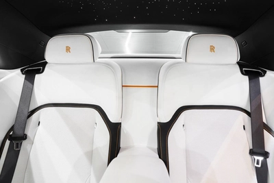 Rolls-Royce Spectre-7