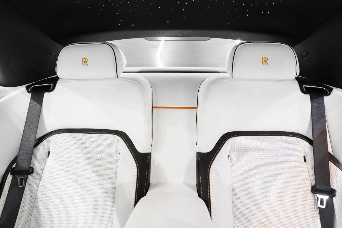 Rolls-Royce Spectre-7-7