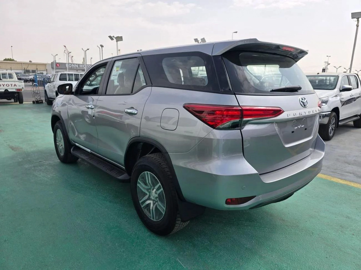 Toyota Fortuner Toyota Fortuner 2.7L 4-Cylinder – 2026 – GCC Specs-5-5