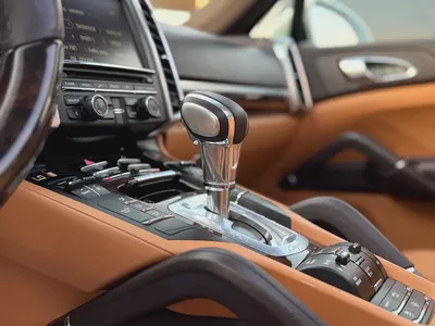 Porsche Cayenne S 2015 GCC Specs Full Service History-8