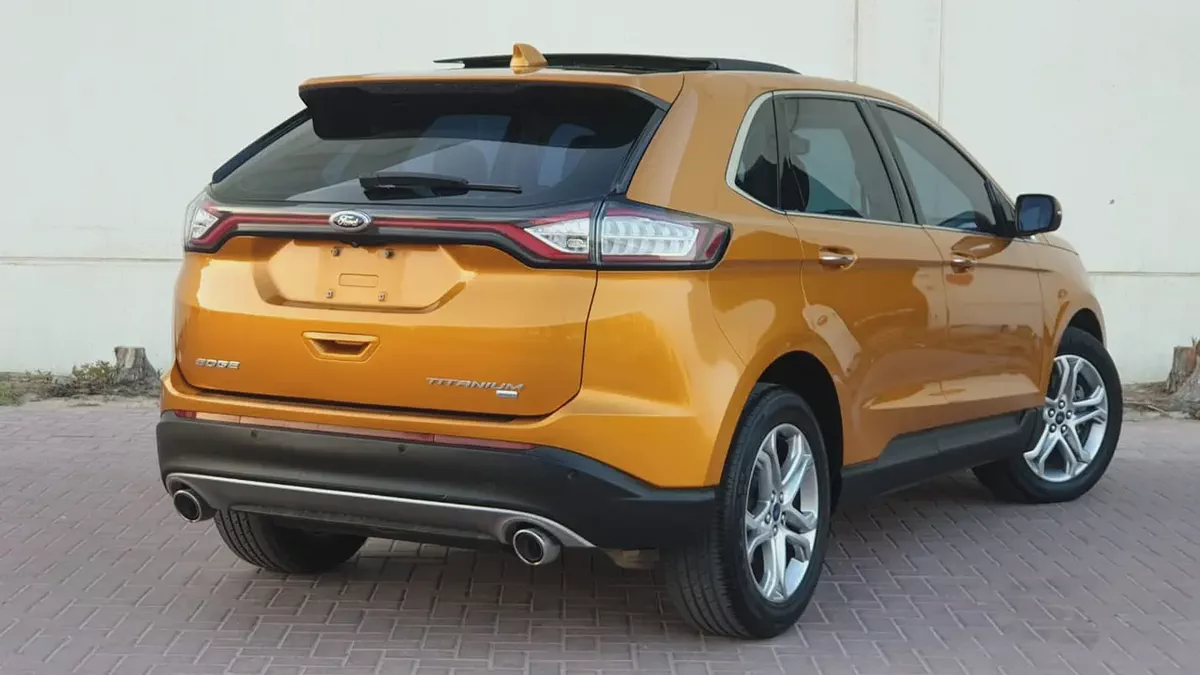 FORD EDGE TITANIUM AWD - GCC SPECS - UNDER WARRANTY - ACCIDENT FREE - EXCELENT CONDITION --3-3
