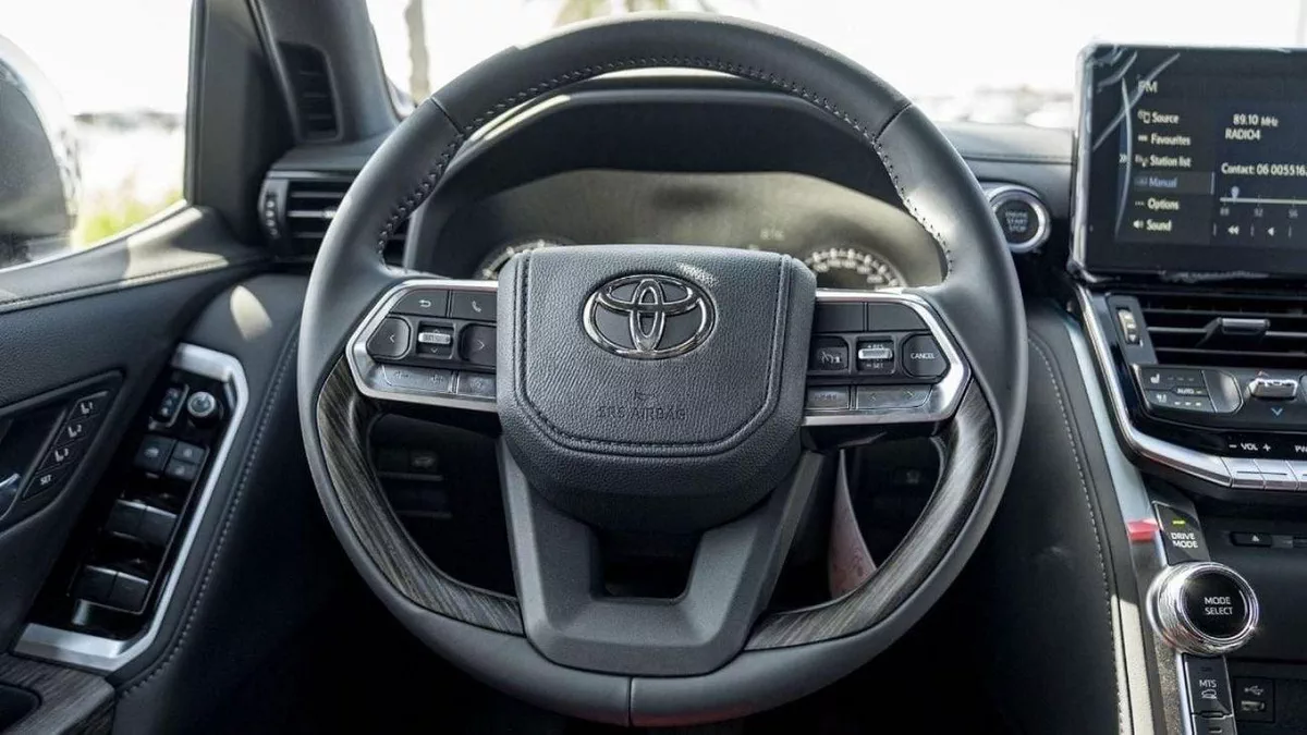 Toyota Land Cruiser VXR TOYOTA LC300 3.5L VX-R 10-AT MY25-11-0