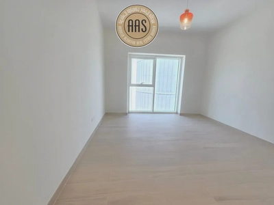Huge size 1bhk 2baths in 95k balcony wardrobes 1parking free-11