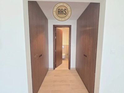 Huge size 1bhk 2baths in 95k balcony wardrobes 1parking free-4