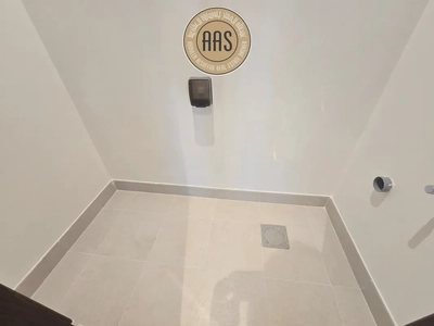 Huge size 1bhk 2baths in 95k balcony wardrobes 1parking free-7