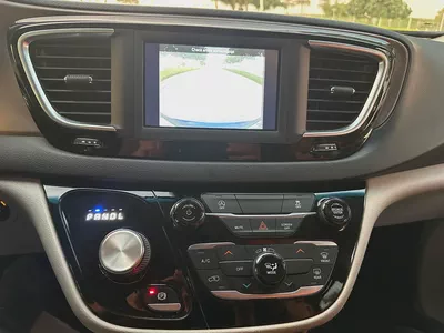 Chrysler voyages 2021-13