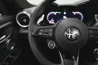 Alfa Romeo Tonale Veloce-13
