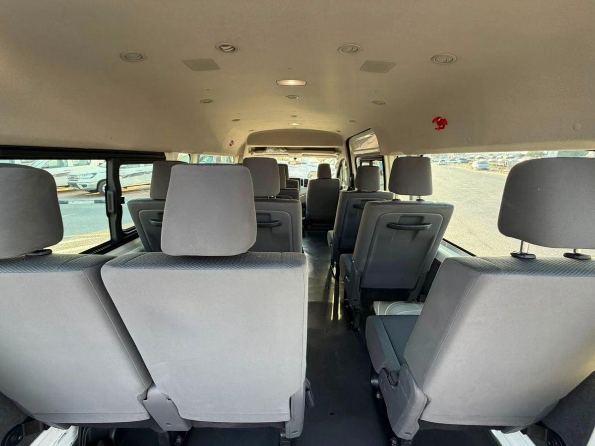 Toyota Hiace 2020 Toyota Hiace 3.5L V6 GCC- Passenger - Patrol - Manual - 13 Seater - No Accident-16-0