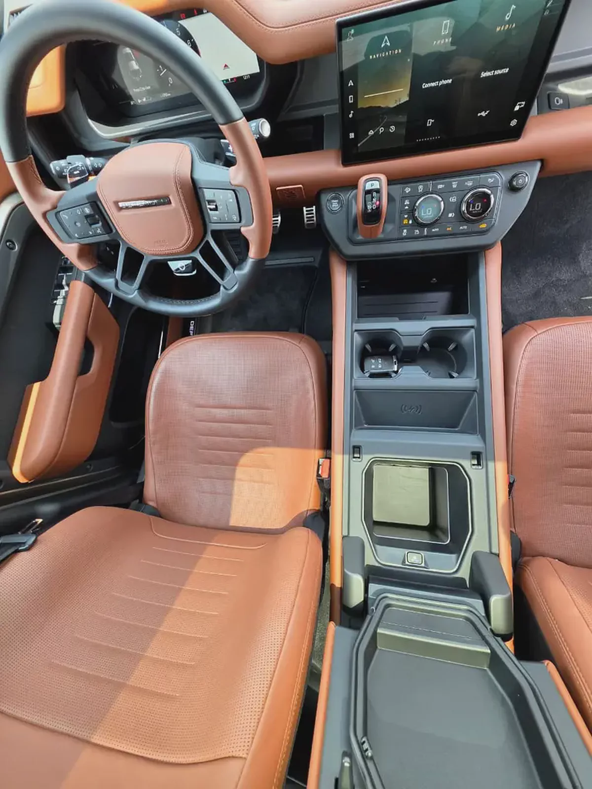Land Rover Defender 110 Octa P635 2025 European Specs-18-18