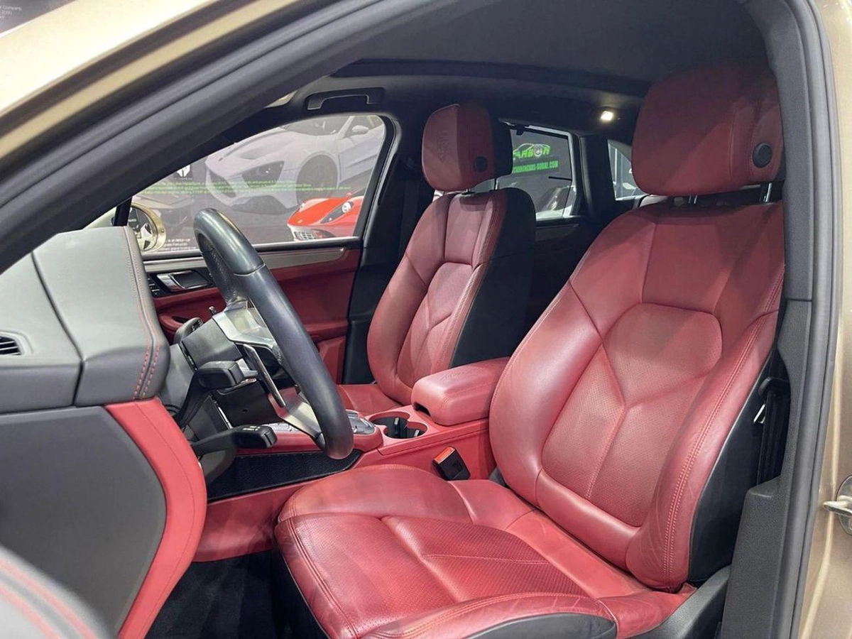 Porsche Macan GTS Porsche Macan 2017-10-0