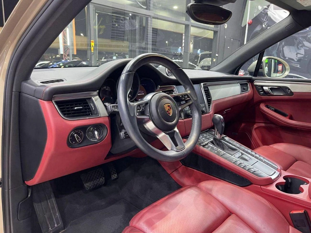 Porsche Macan GTS Porsche Macan 2017-19-0
