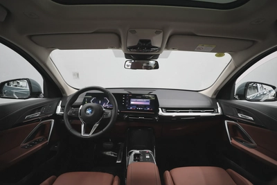 BMW X2 sDrive25i-16