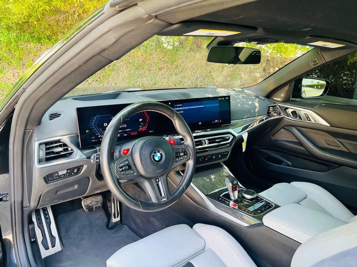 BMW M4 COMPETITION M XDRIVE Competition 3.0L-2-0