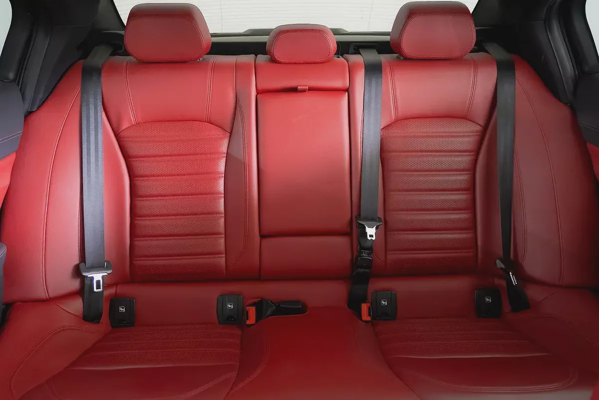 1,992 / 60 month’s | 0% DP | 2022 Alfa Romeo Giulia / Full-Service History-13-13