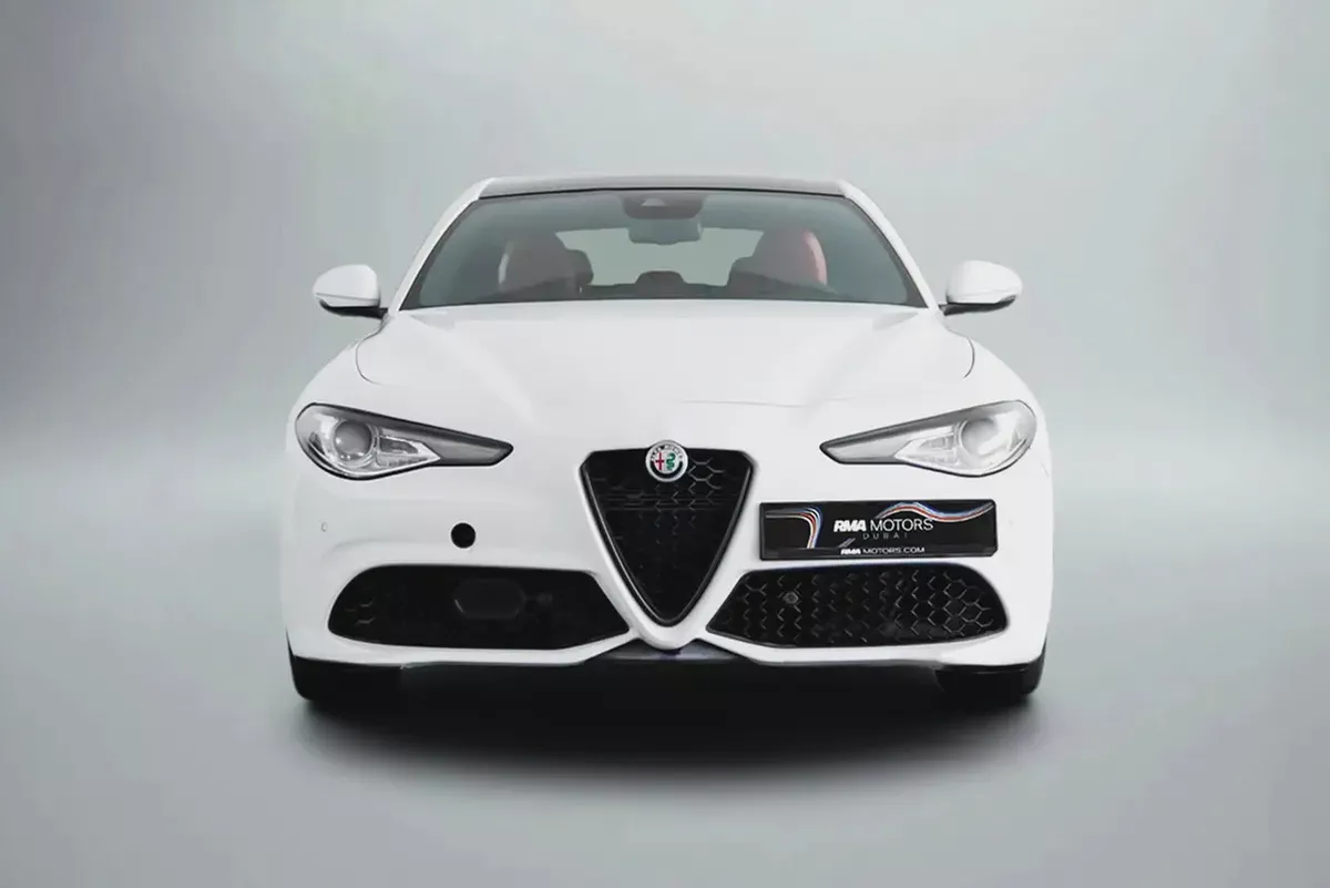 1,992 / 60 month’s | 0% DP | 2022 Alfa Romeo Giulia / Full-Service History-2-2