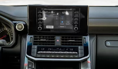 Toyota Land Cruiser VX LC300 VX 4.0P AT MY2024 – BLACK-12