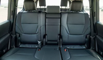 Toyota Land Cruiser VX LC300 VX 4.0P AT MY2024 – BLACK-17