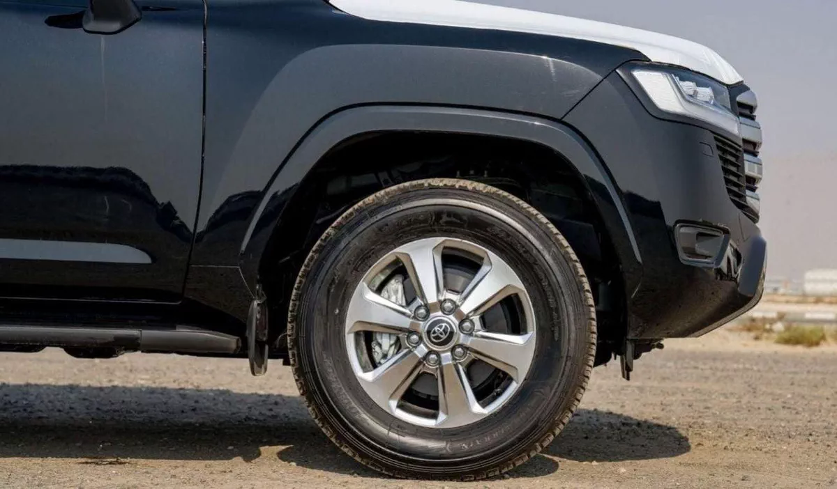 Toyota Land Cruiser VX LC300 VX 4.0P AT MY2024 – BLACK-9-0