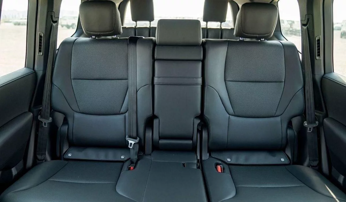 Toyota Land Cruiser VX LC300 VX 4.0P AT MY2024 – BLACK-17-0