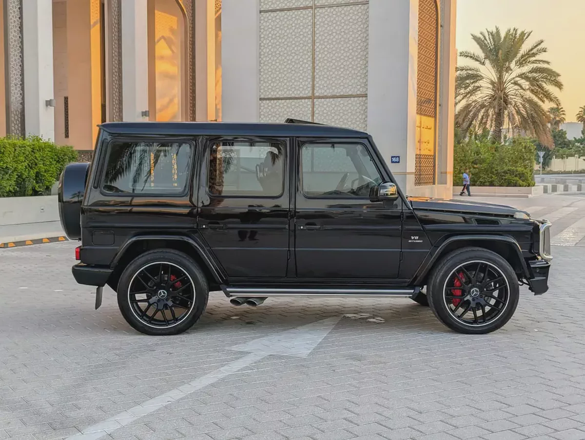 Mercedes-Benz G 63 AMG | 5.5L Twin-Turbo V8 | Full Option | Luxury Performance SUV-7-7