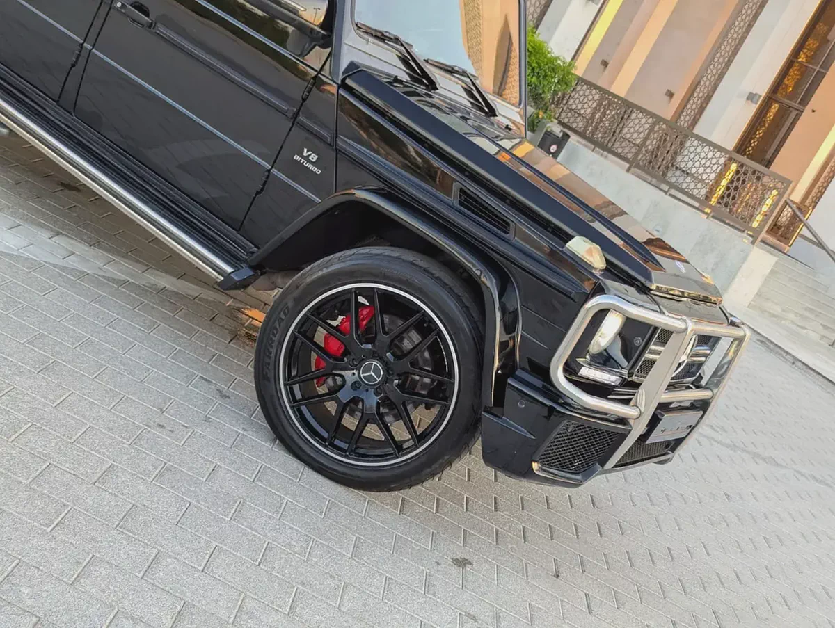 Mercedes-Benz G 63 AMG | 5.5L Twin-Turbo V8 | Full Option | Luxury Performance SUV-8-8