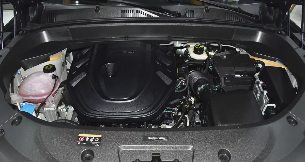 AED 1,634 EMi for 5Yrs | Geely Monjaro 4WD ( 2026 Model ) in Silver Color GCC Specs-19-19