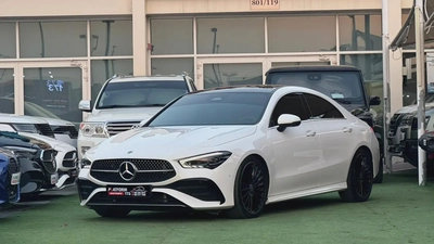 Mercedes-Benz CLA 250 4MATIC 2025 | GCC Specs | Original paint | under warrant Luxury Sport Sedan-3
