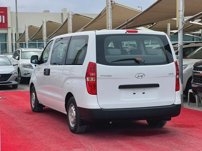 2020 | Hyundai H1 | Automatic | 12 Seaters | Ref#948-3