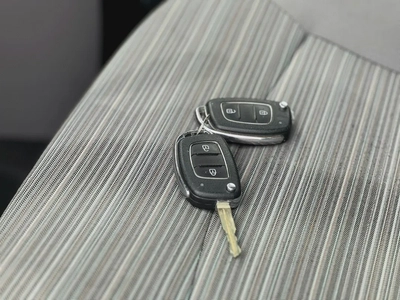 2020 | Hyundai H1 | Automatic | 12 Seaters | Ref#948-17