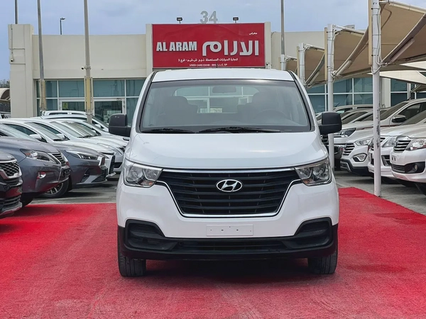 2020 | Hyundai H1 | Automatic | 12 Seaters | Ref#948