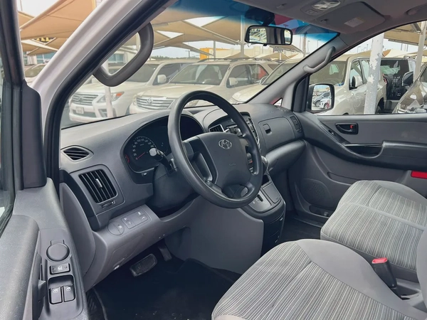 2020 | Hyundai H1 | Automatic | 12 Seaters | Ref#948