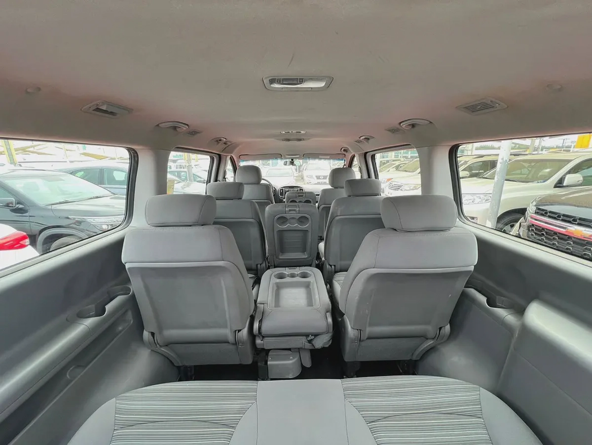 2020 | Hyundai H1 | Automatic | 12 Seaters | Ref#948-11-11