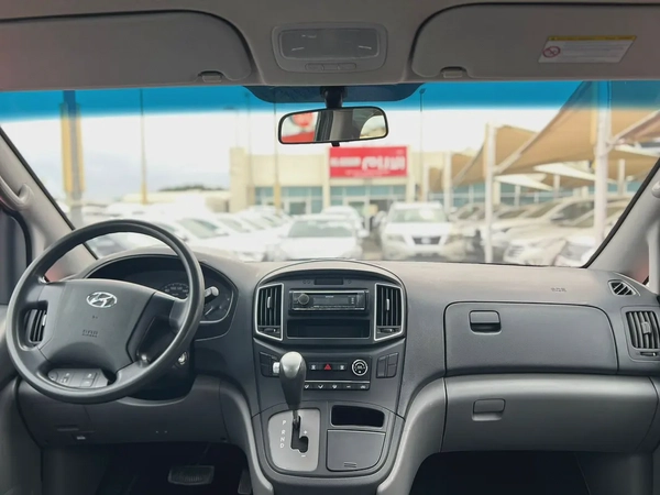 2020 | Hyundai H1 | Automatic | 12 Seaters | Ref#948
