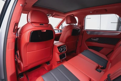 2023 BENTLEY BENTAYGA AZURE | GCC | MAIN DEALER WARRANTY  SERVICE-12