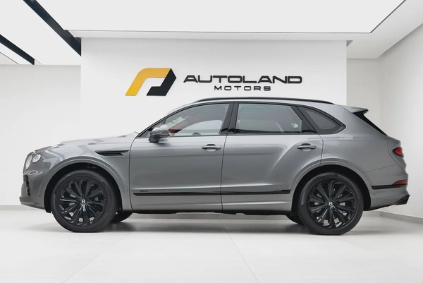 2023 BENTLEY BENTAYGA AZURE | GCC | MAIN DEALER WARRANTY SERVICE