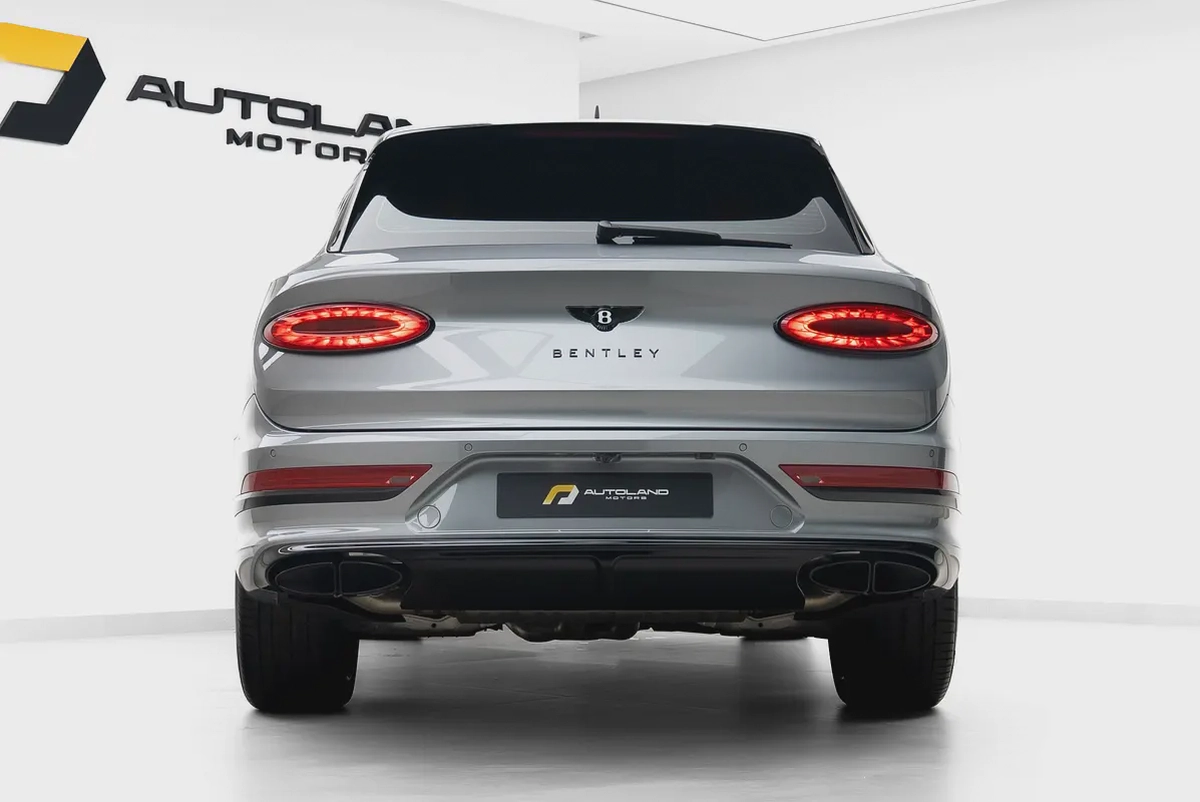 2023 BENTLEY BENTAYGA AZURE | GCC | MAIN DEALER WARRANTY  SERVICE-4-4