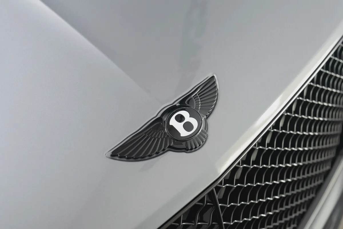 2023 BENTLEY BENTAYGA AZURE | GCC | MAIN DEALER WARRANTY  SERVICE-5-5