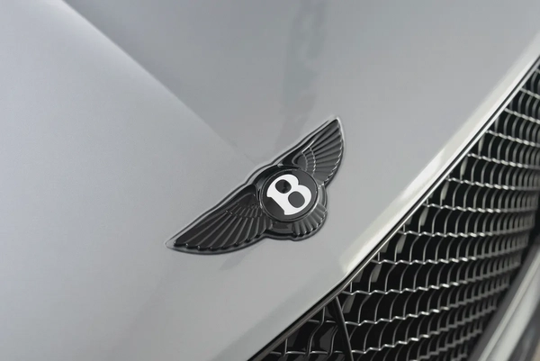 2023 BENTLEY BENTAYGA AZURE | GCC | MAIN DEALER WARRANTY SERVICE