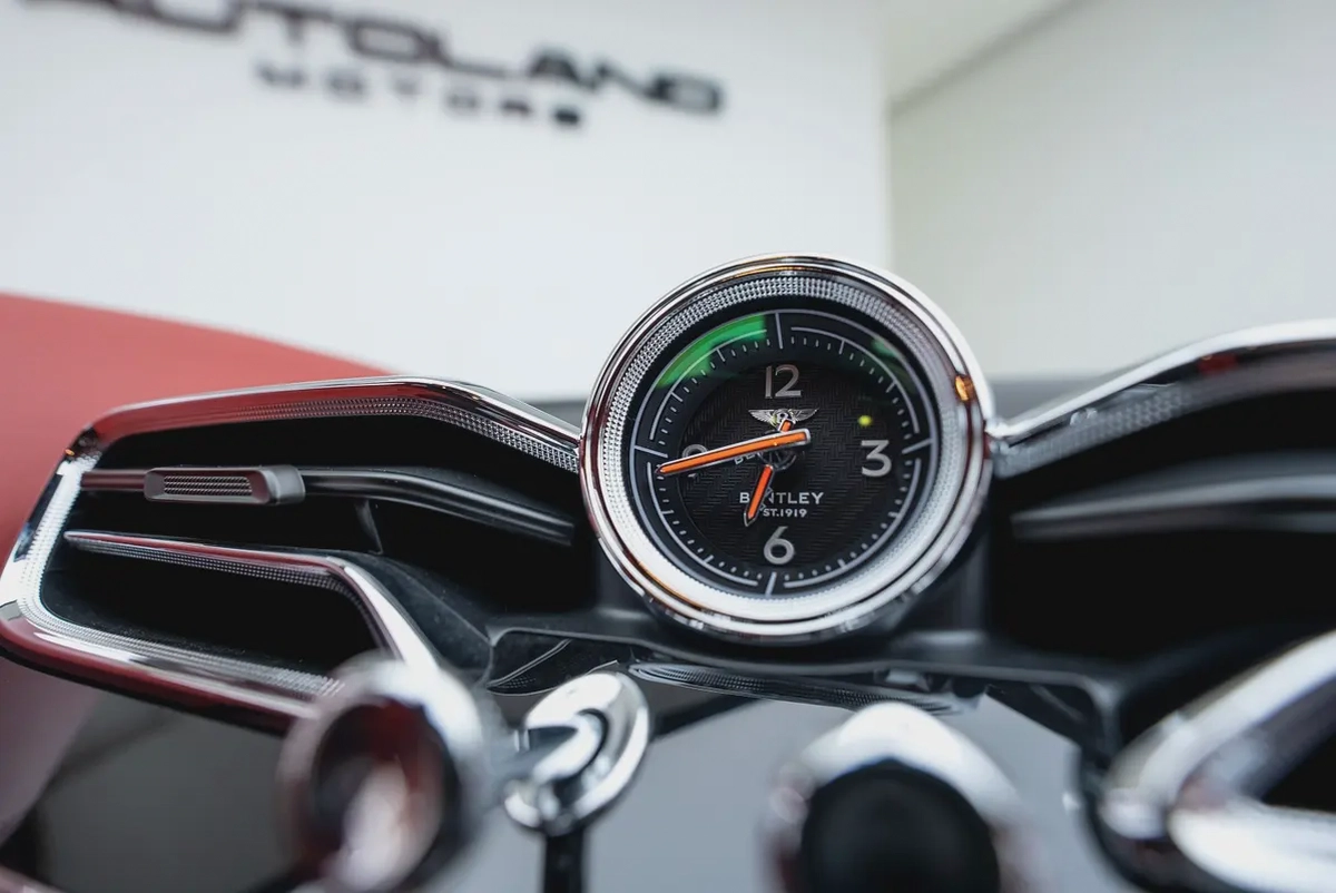 2023 BENTLEY BENTAYGA AZURE | GCC | MAIN DEALER WARRANTY  SERVICE-16-16