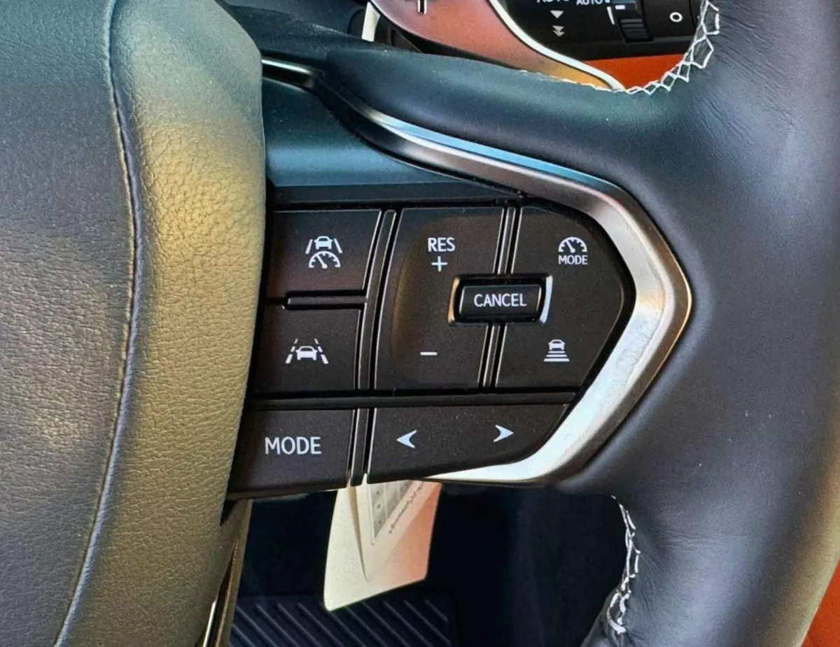 Lexus LX600 VIP 3.5L PETROL || RADAR | 360*CAMERA | LEATHER WITH PWR SEATS | SUNROOF | REAR ENTERTAINMENT SCREEN-19-0